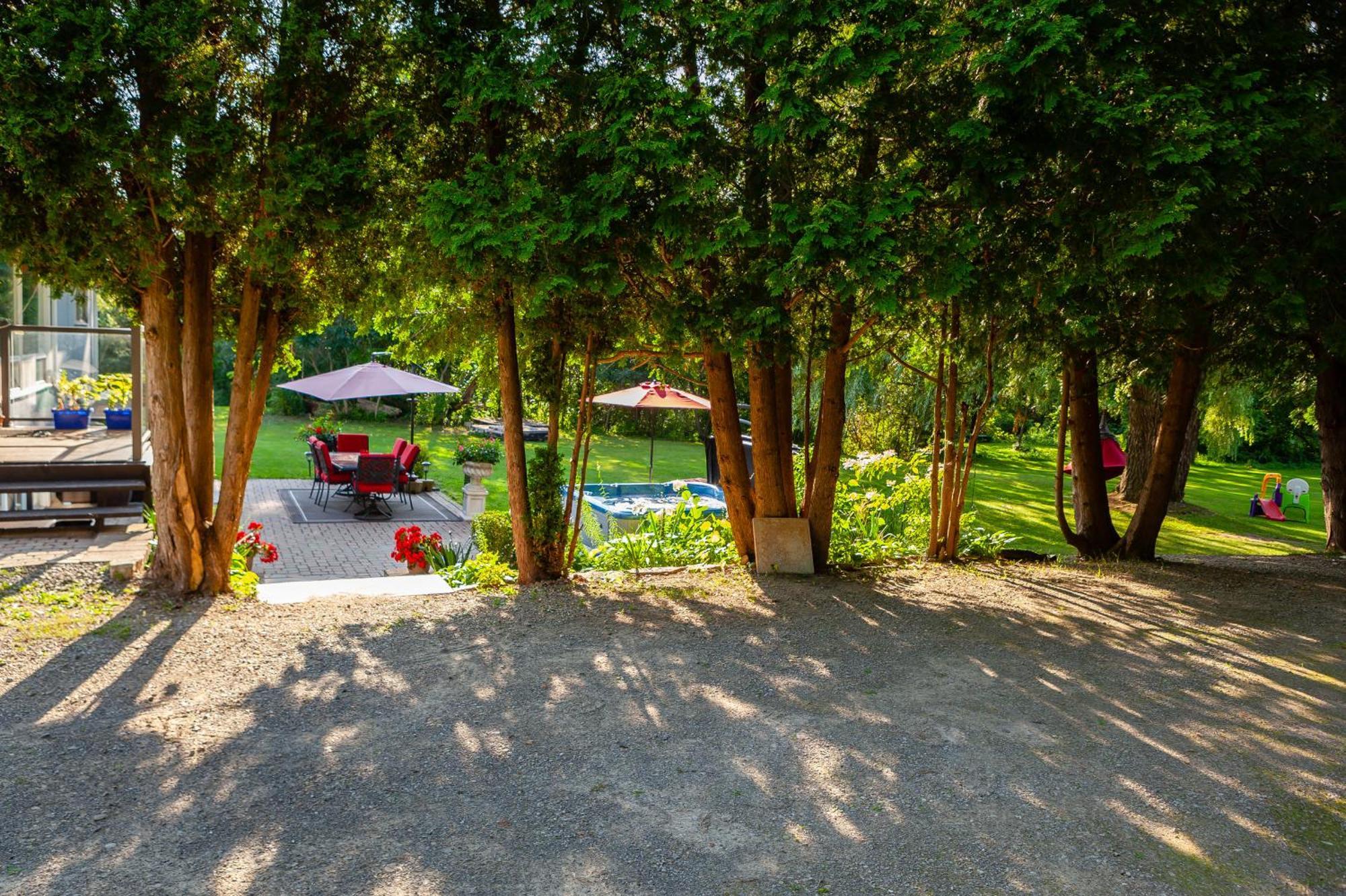 Nature Oasis Bar Room Dundas Dış mekan fotoğraf