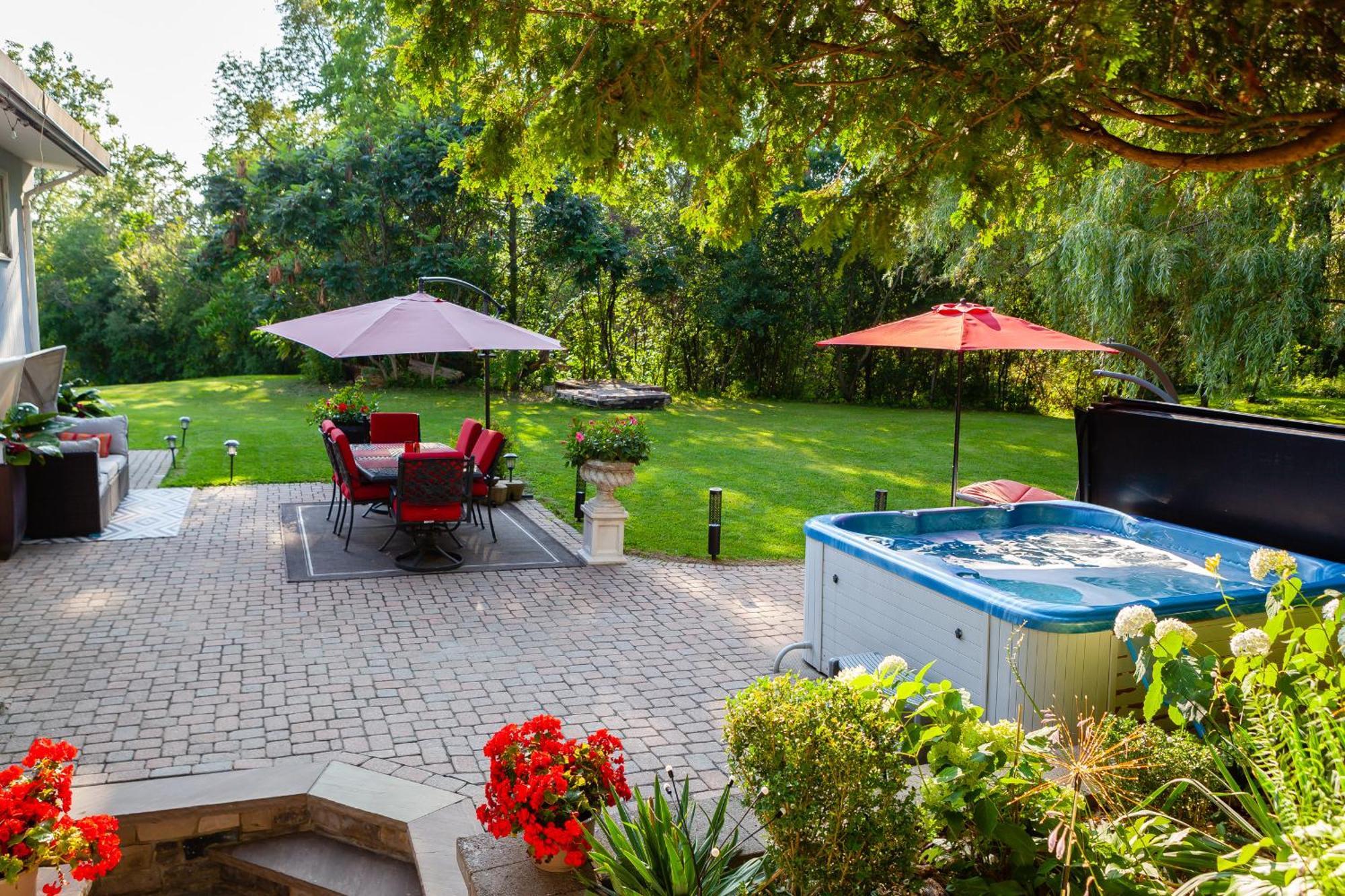 Nature Oasis Bar Room Dundas Dış mekan fotoğraf