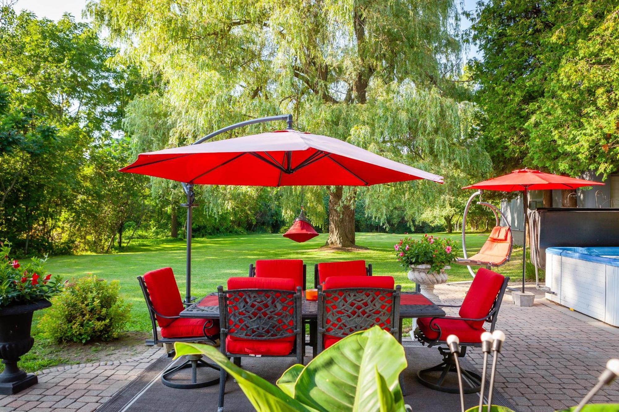 Nature Oasis Bar Room Dundas Dış mekan fotoğraf
